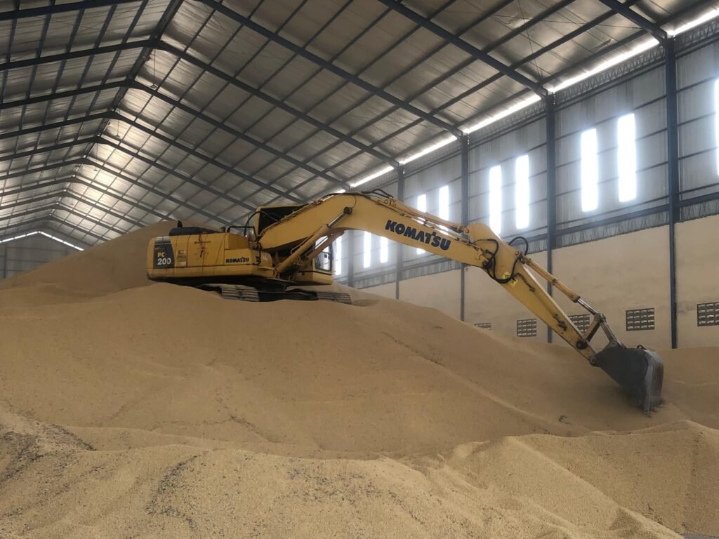 sewa excavator semarang